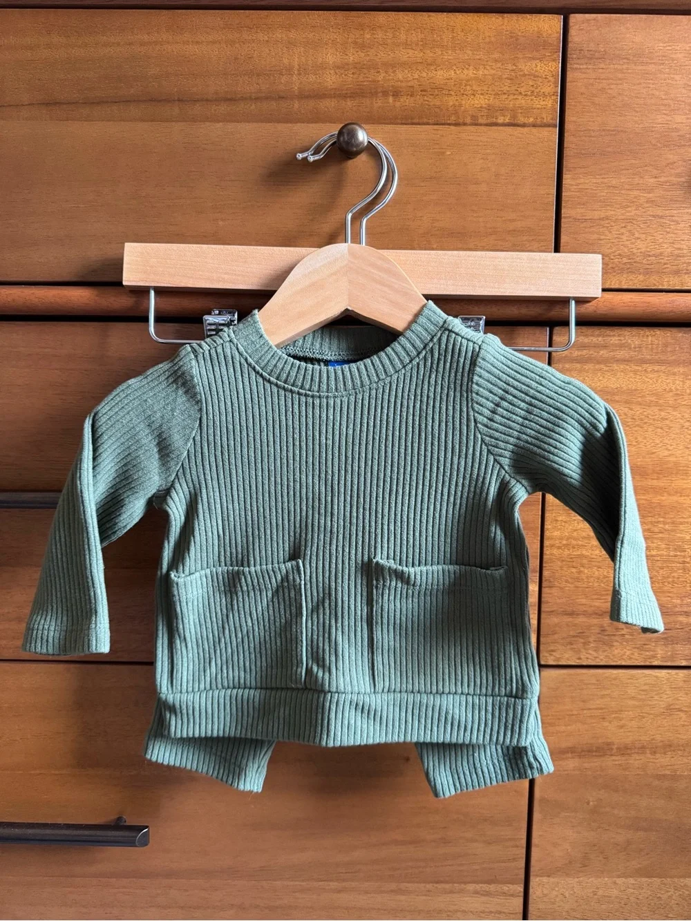 Ribbed Pocket Long-Sleeve Top & Bottom - Olive Green